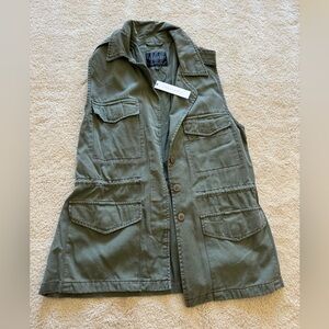 New Sanctuary Army Green Vest Size Medium